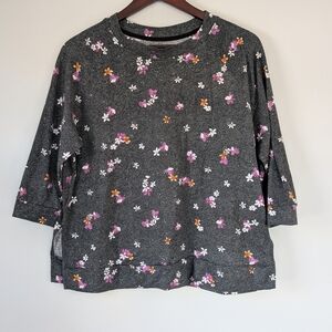 Simply Vera Vera Wang Gray Floral Top